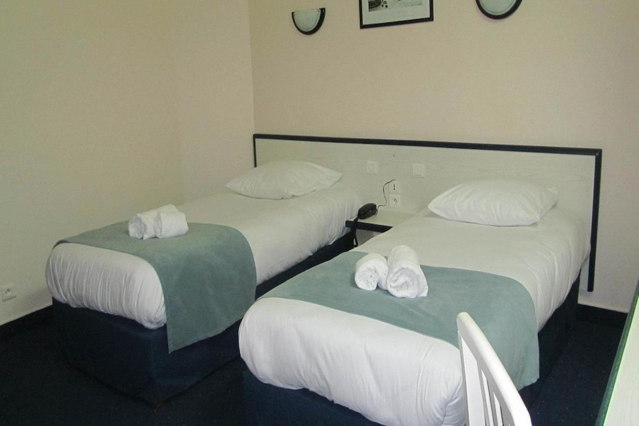 Hotel Suzane Анже Екстер'єр фото