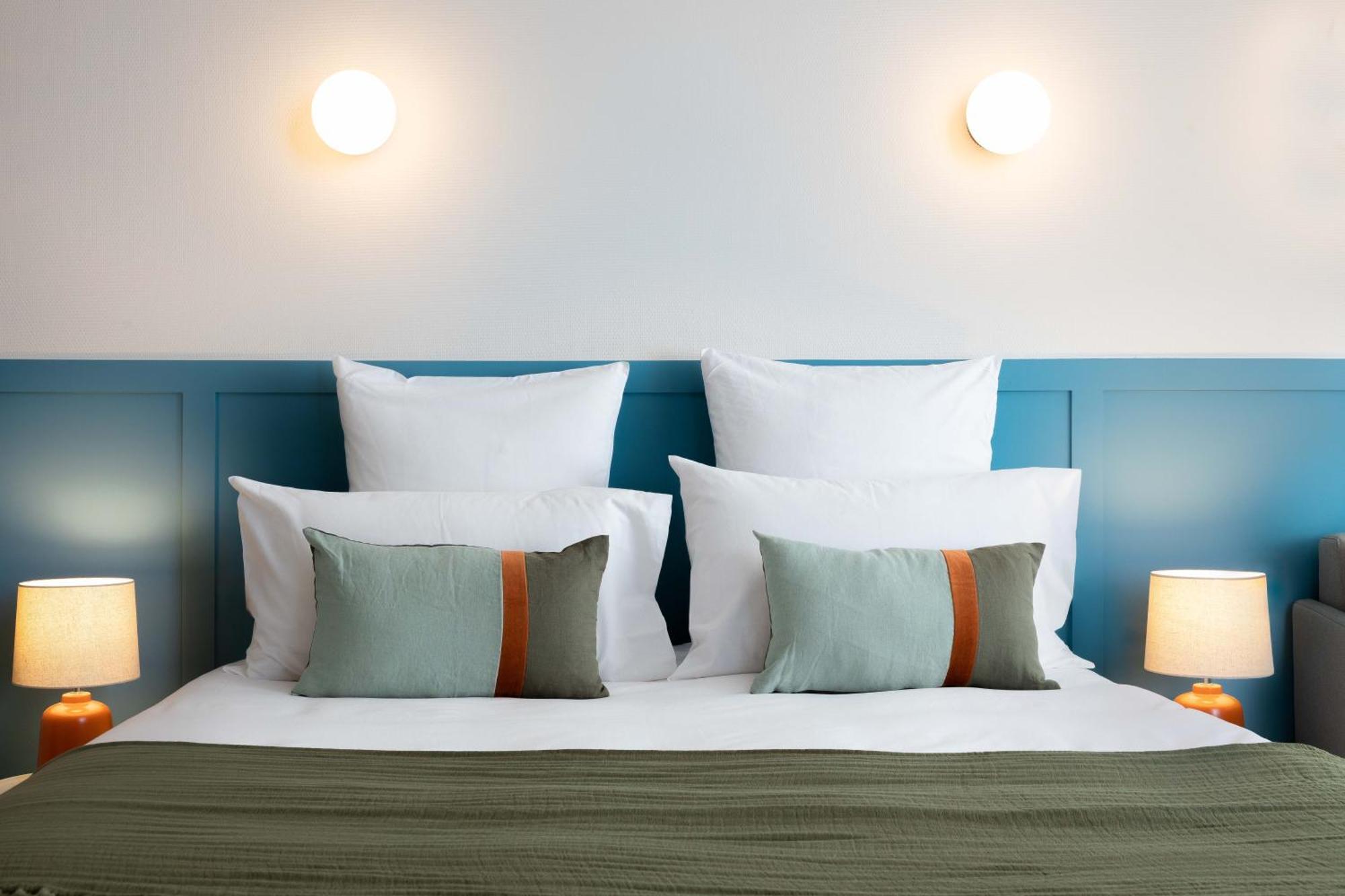 Hotel Suzane Анже Екстер'єр фото