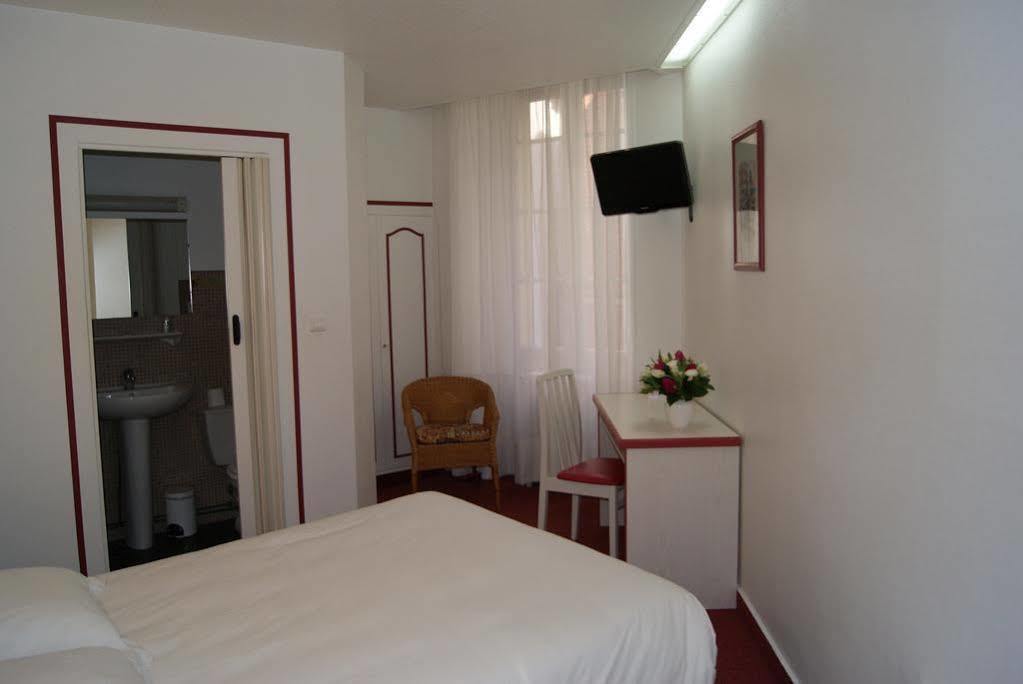 Hotel Suzane Анже Екстер'єр фото